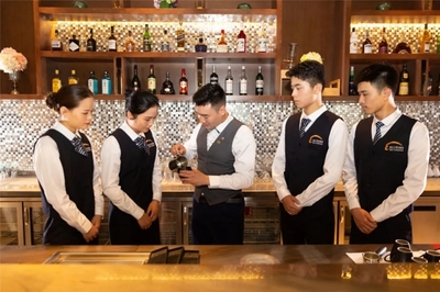 2022年職校選擇哪些專業，為餐飲企業管理服務就業前景廣闊