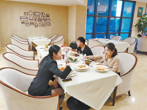 廈門市出臺(tái)《餐飲業(yè)分餐制管理標(biāo)準(zhǔn)》 超2300家企業(yè)積極響應(yīng)，標(biāo)準(zhǔn)為餐飲企業(yè)提供清晰管理指引